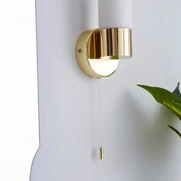 Dunelm Porto Bathroom Wall Light Brass 3 Dunelm Porto Bathroom Wall Light Brass - Image 3