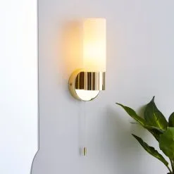 Dunelm Porto Bathroom Wall Light Brass