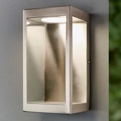 Vogue Lighting Vogue Hearne Outdoor Wall Light