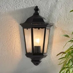 Vogue Lighting Vogue Trenton Outdoor Wall Light